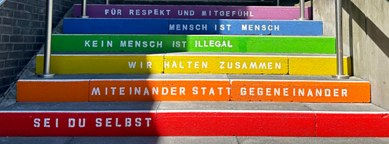 Bunte Treppe zur Gesamtschule Uellendahl-Katernberg